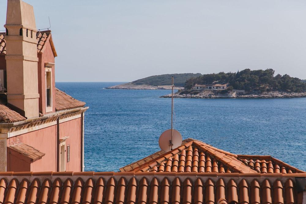 Park Hvar Хвар Экстерьер фото