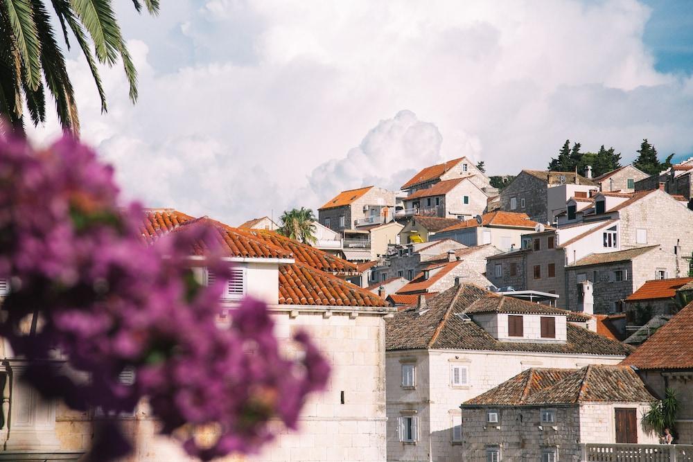 Отель Park Hvar Хвар Экстерьер фото